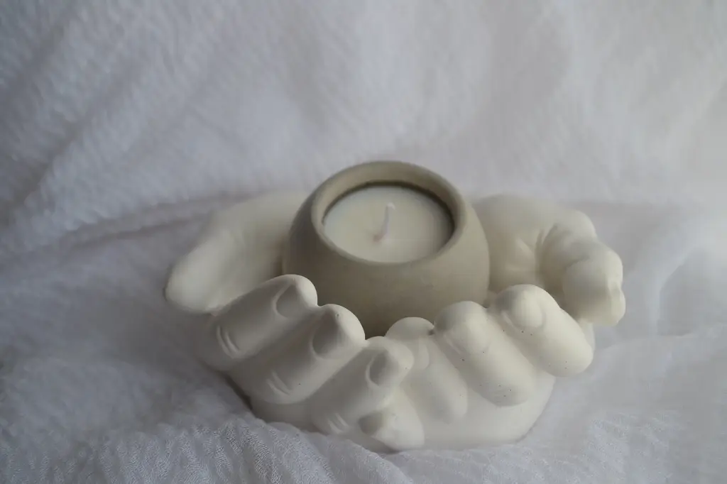 Support mains + Bougie S à la cire de massage