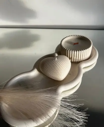 Lot : Plateau nuage L +Bougie cœur + Bougies HERA à la cire de massage